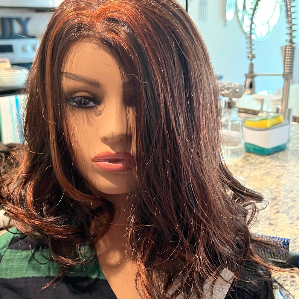 Beautiful synthetic wig unit. Brand New! - Picture 2 of 3